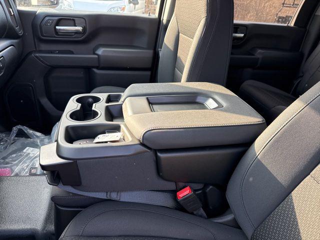 2025 GMC Sierra 3500HD Pro