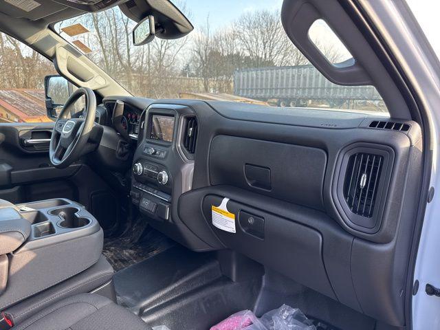 2025 GMC Sierra 3500HD Pro
