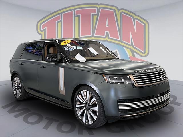 2023 Land Rover Range Rover SV [1]