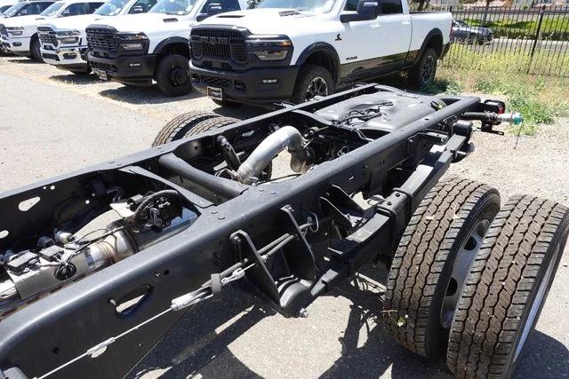 2025 Ram 5500 Tradesman/Big Horn