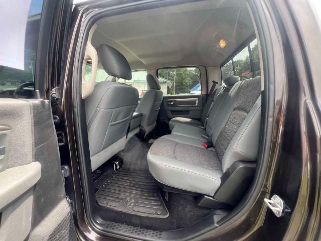 2017 Ram 1500 Big Horn Crew Cab 4x4 64 Box