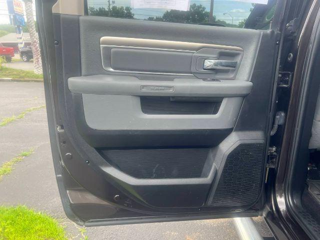 2017 Ram 1500 Big Horn Crew Cab 4x4 64 Box