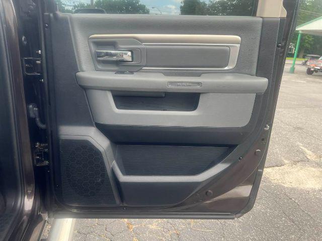 2017 Ram 1500 Big Horn Crew Cab 4x4 64 Box
