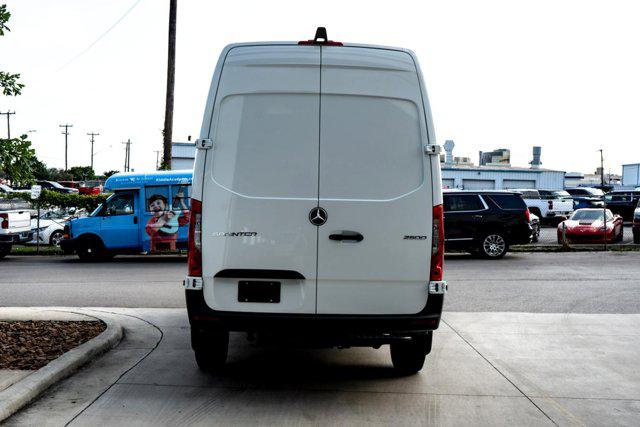 2025 Mercedes-Benz Sprinter 2500 Standard Roof 4-Cyl Diesel