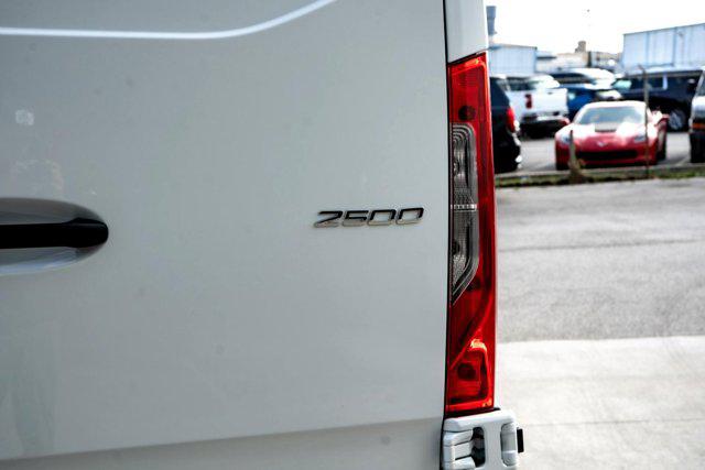 2025 Mercedes-Benz Sprinter 2500 Standard Roof 4-Cyl Diesel