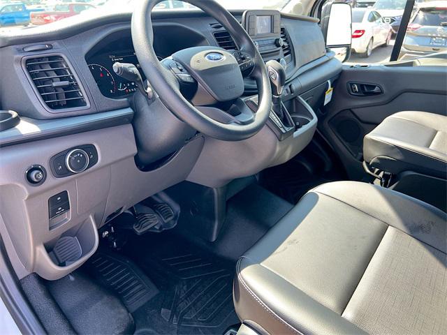 2025 Ford Transit Cargo Van Base