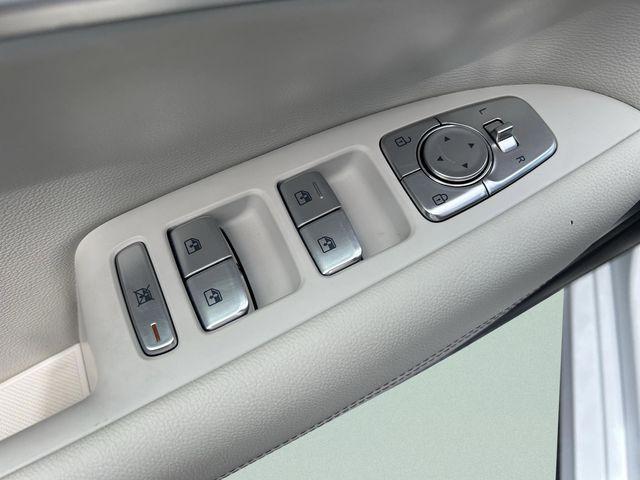 2025 Genesis G70 2.5T AWD