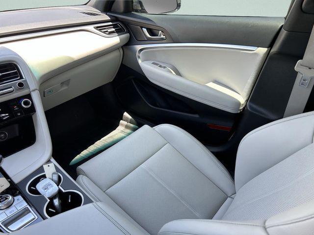 2025 Genesis G70 2.5T RWD