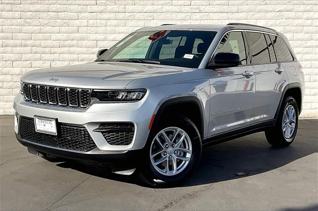 2025 Jeep Grand Cherokee GRAND CHEROKEE LAREDO X 4X4 2025 Jeep Grand Cherokee GRAND CHEROKEE LAREDO X 4X4