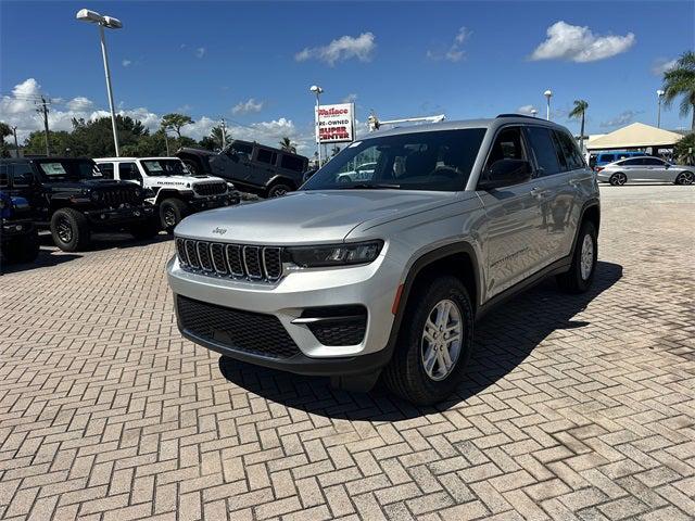 2025 Jeep Grand Cherokee GRAND CHEROKEE LAREDO 4X2
