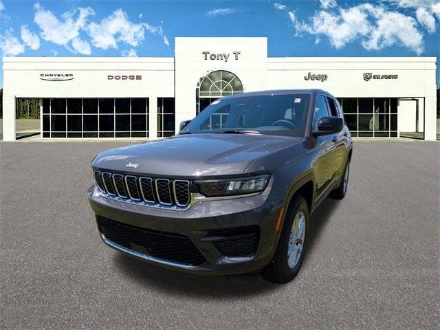2025 Jeep Grand Cherokee GRAND CHEROKEE LAREDO X 4X2