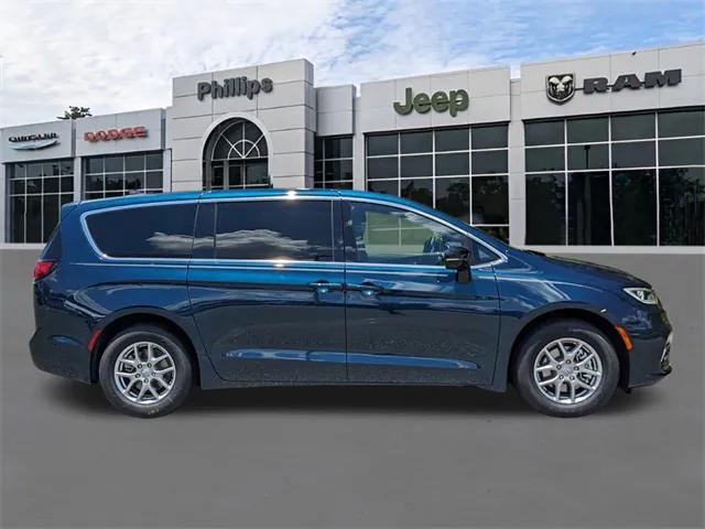 2025 Chrysler Pacifica PACIFICA SELECT