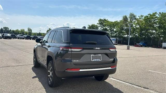 2025 Jeep Grand Cherokee GRAND CHEROKEE LIMITED 4X4