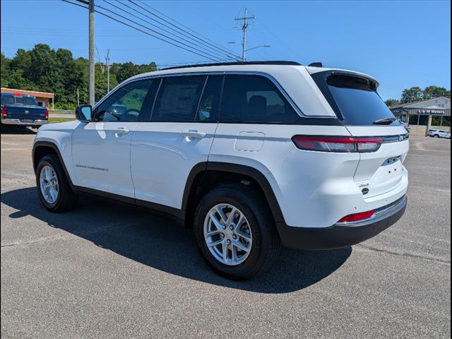 2025 Jeep Grand Cherokee GRAND CHEROKEE LAREDO X 4X4