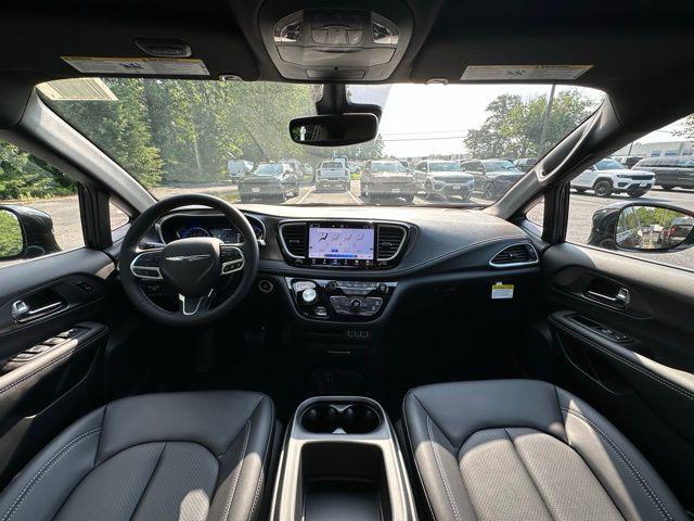 2025 Chrysler Pacifica PACIFICA SELECT