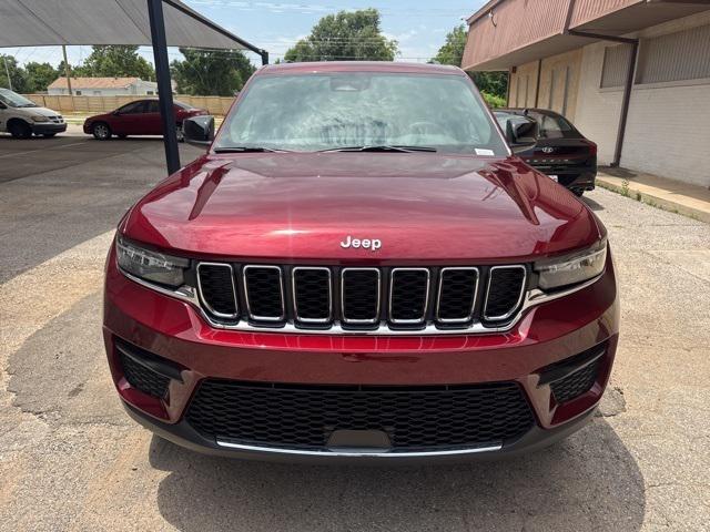 2025 Jeep Grand Cherokee GRAND CHEROKEE LAREDO 4X4