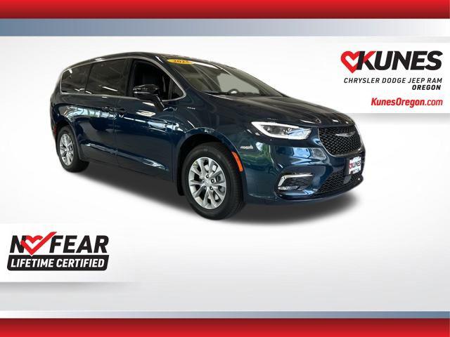 2025 Chrysler Pacifica PACIFICA SELECT AWD