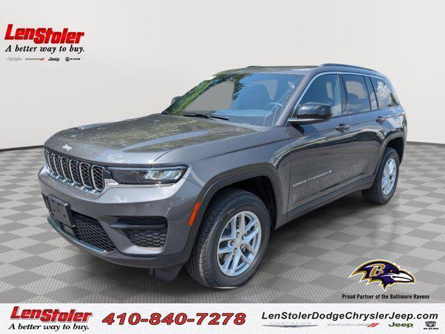 2025 Jeep Grand Cherokee GRAND CHEROKEE LAREDO X 4X4