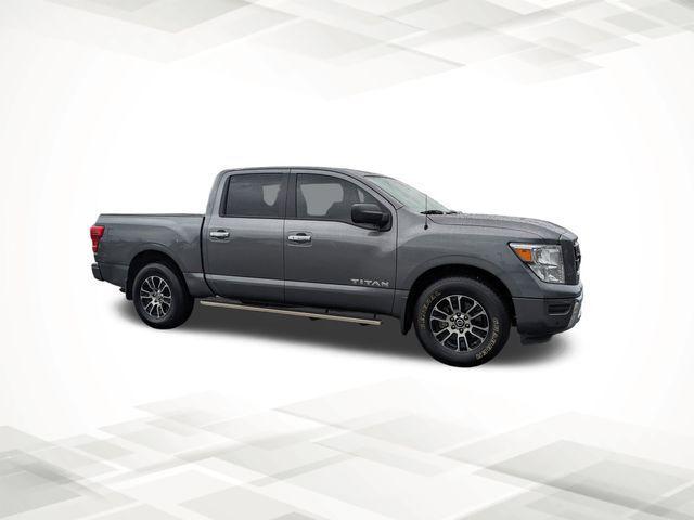 2021 Nissan TITAN Crew Cab SV 4x2