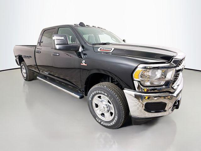 2024 RAM Ram 2500 RAM 2500 TRADESMAN CREW CAB 4X4 8 BOX