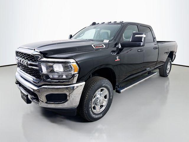 2024 RAM Ram 2500 RAM 2500 TRADESMAN CREW CAB 4X4 8 BOX