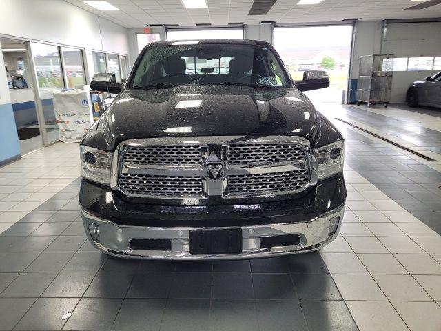 2017 RAM 1500 Laramie Crew Cab 4x4 57 Box