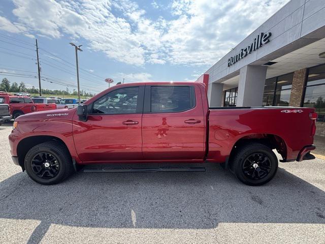 2023 Chevrolet Silverado 1500 4WD Crew Cab Short Bed RST