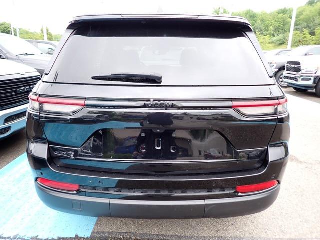 2023 Jeep Grand Cherokee Altitude 4x4