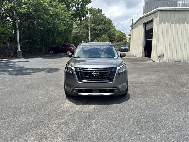 2022 Nissan Pathfinder SL 2WD