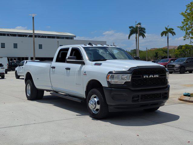 2022 RAM 3500 Tradesman Crew Cab 4x4 8 Box