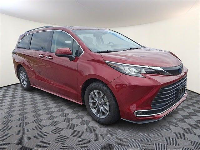 2023 Toyota Sienna XLE 7 Passenger 2023 Toyota Sienna XLE 7 Passenger