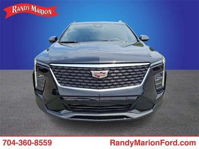 2024 Cadillac XT4 AWD Premium Luxury