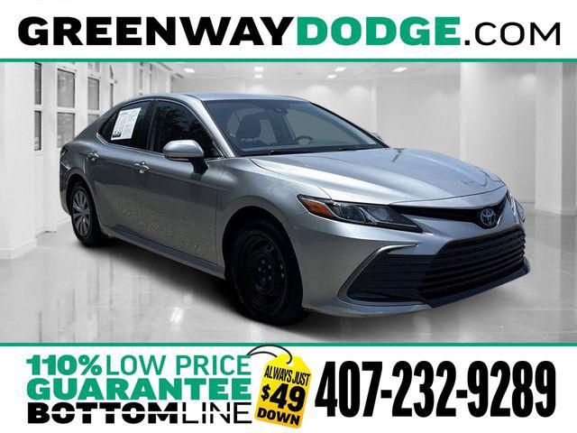 2022 Toyota Camry LE Hybrid
