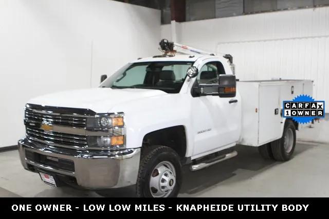 2016 Chevrolet Silverado 3500HD Chassis WT