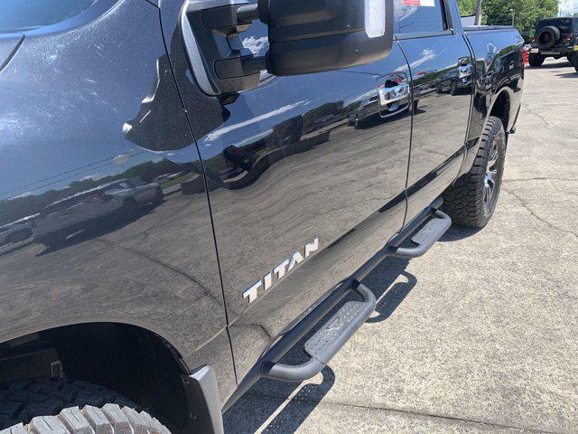 2021 Nissan Titan Crew Cab SV 4x4