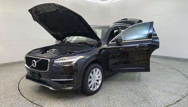 2017 Volvo XC90 T6 Momentum