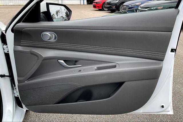 Used 2022 Hyundai Elantra For Sale in Millington, TN