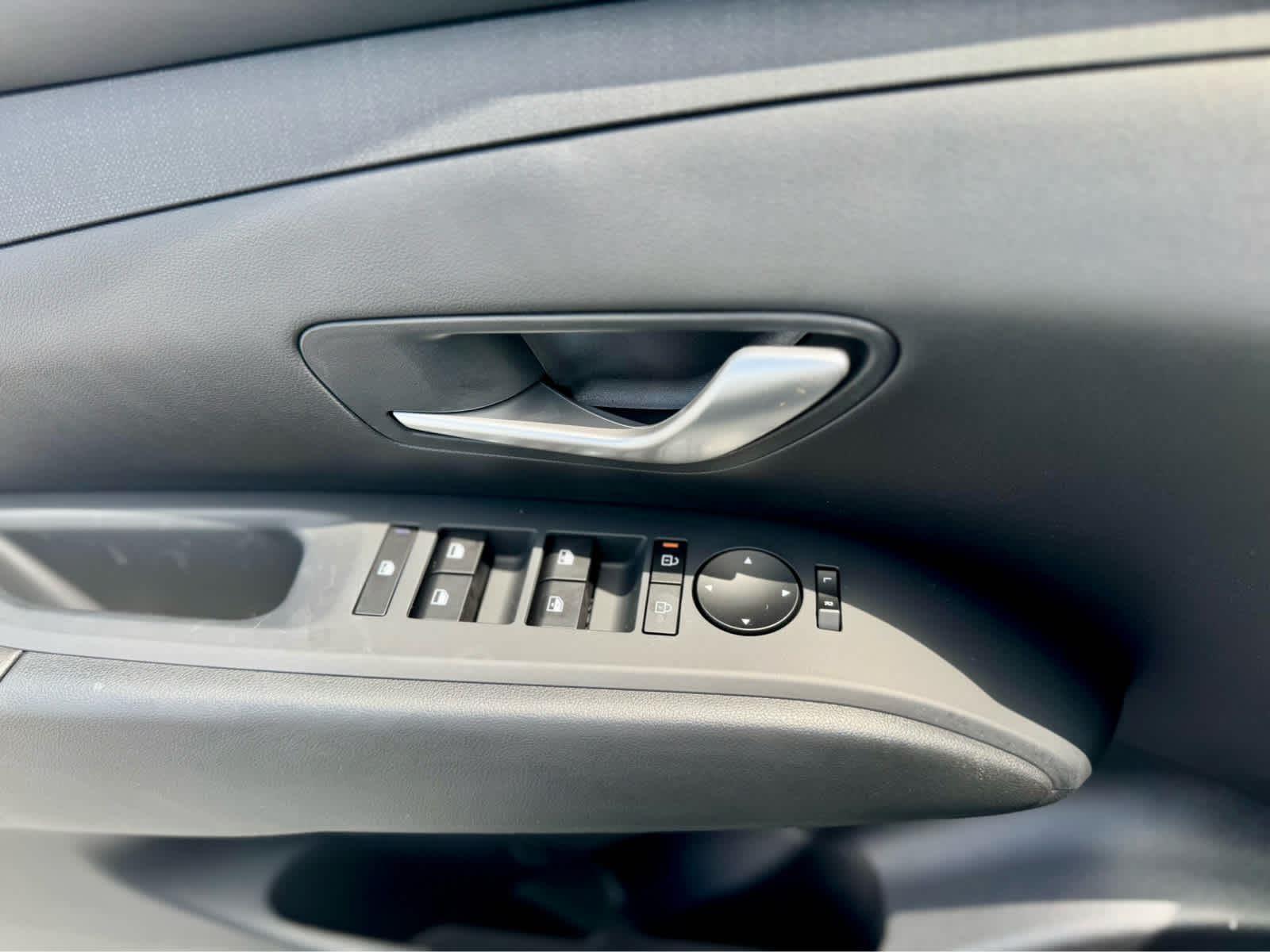2025 Hyundai Tucson SEL Convenience - Photo 16