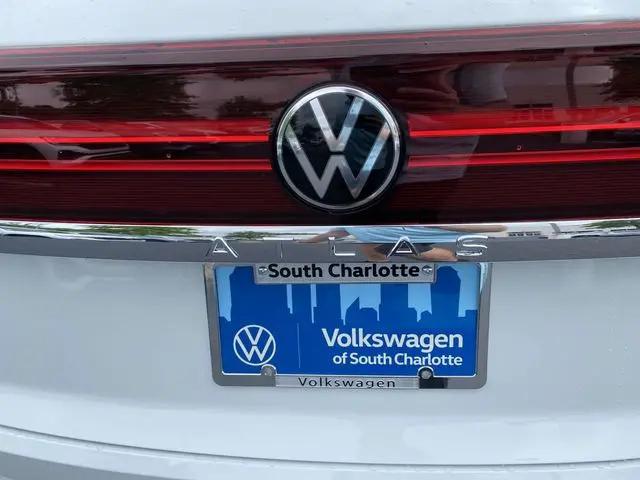 2025 Volkswagen Atlas Cross Sport 2.0T SE w/Technology