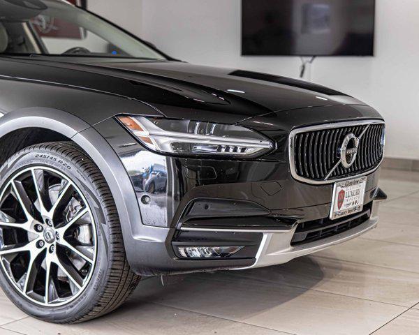 2018 Volvo V90 Cross Country T6