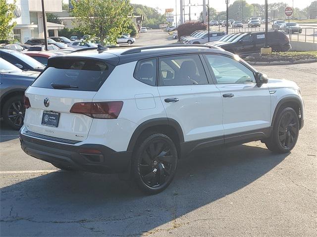 2024 Volkswagen Taos 1.5T SE Black