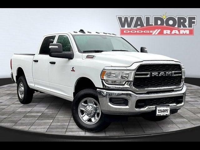 2024 RAM 2500 Tradesman Crew Cab 4x4 64 Box