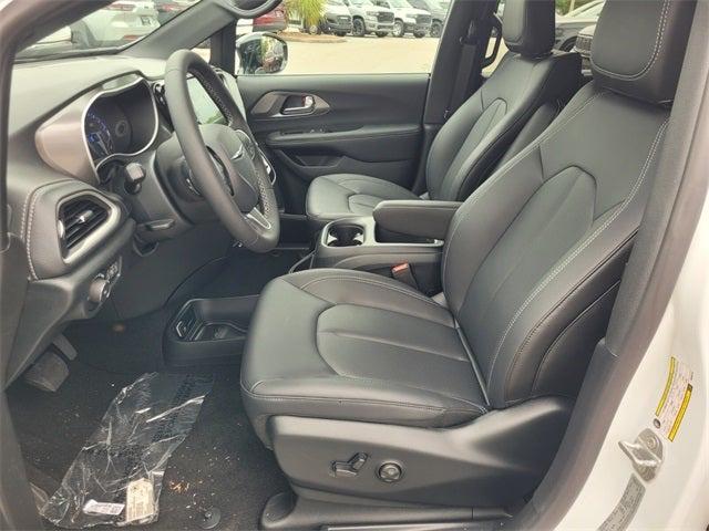 2025 Chrysler Pacifica PACIFICA SELECT