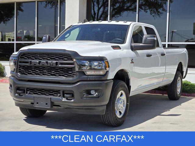2023 RAM 3500 Tradesman Crew Cab 4x4 8 Box
