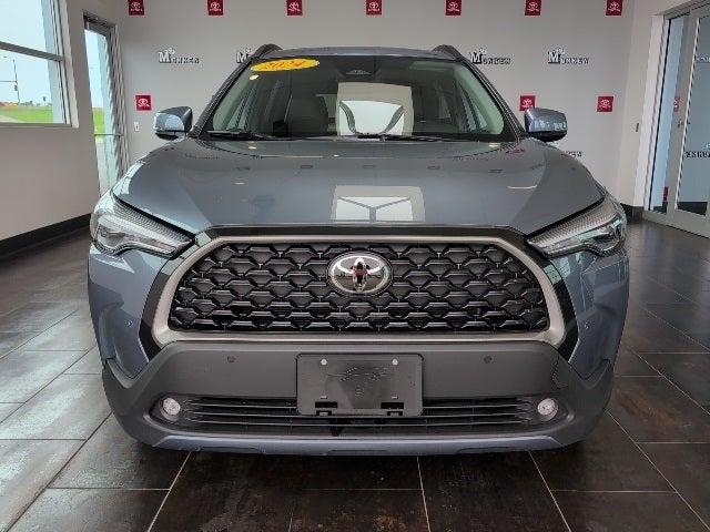 2024 Toyota Corolla Cross XLE