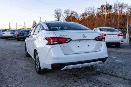 2021 Nissan Versa SV Xtronic CVT