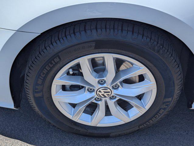 Used 2017 Volkswagen Passat For Sale in Tucson, AZ