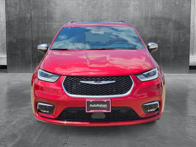 2025 Chrysler Pacifica Hybrid Pinnacle