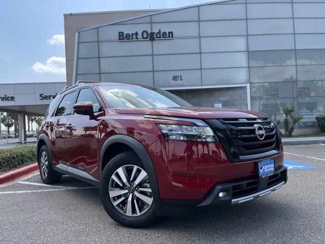 2023 Nissan Pathfinder SL FWD