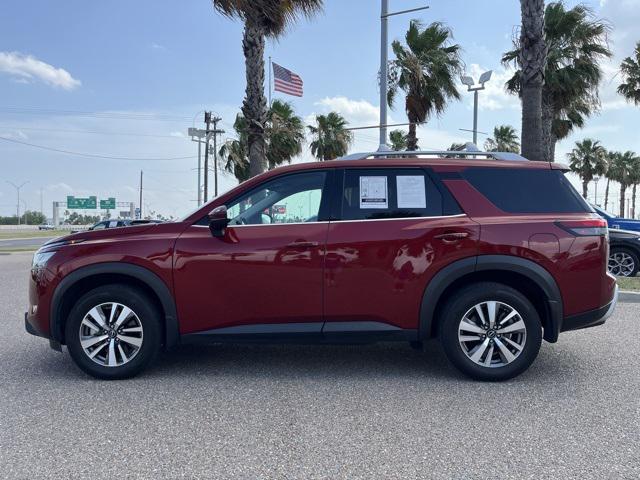 2023 Nissan Pathfinder SL FWD